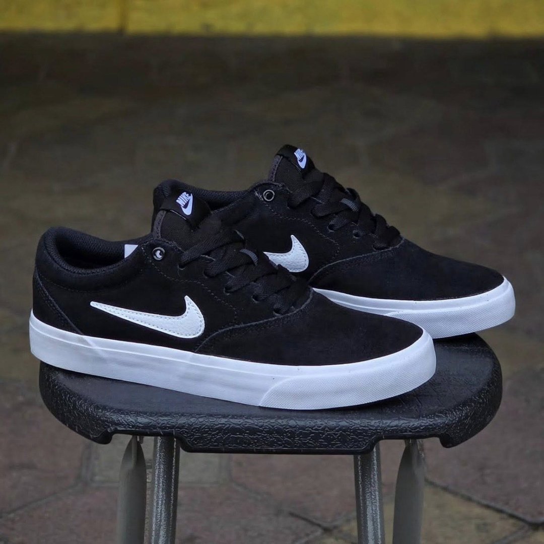 Tênis Nike Charge Canvas Feminino