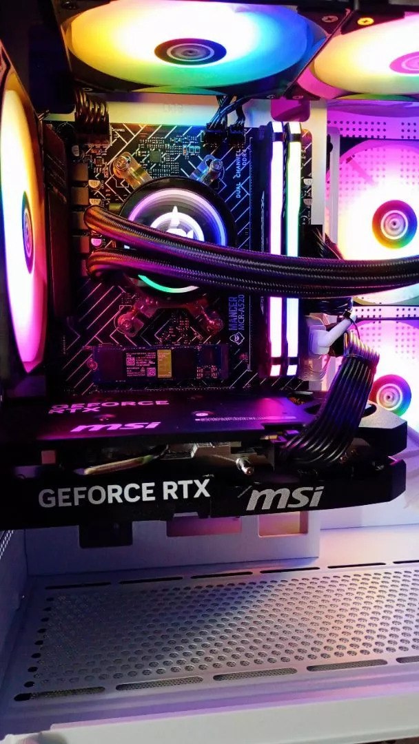 Placa de Vídeo NVIDIA GeForce MSI RTX5060 8GB GDDR7 128BITS SHADOW 2X OC - 912-V537-037