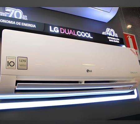 Ar-Condicionado LG Dual Inverter Voice +AI 9.000 BTU Quente/Frio - 220v