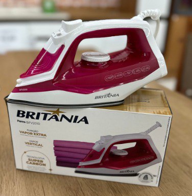 Ferro de Passar Roupa a Vapor Britânia Base Antiaderente Rosa - 110v/220v