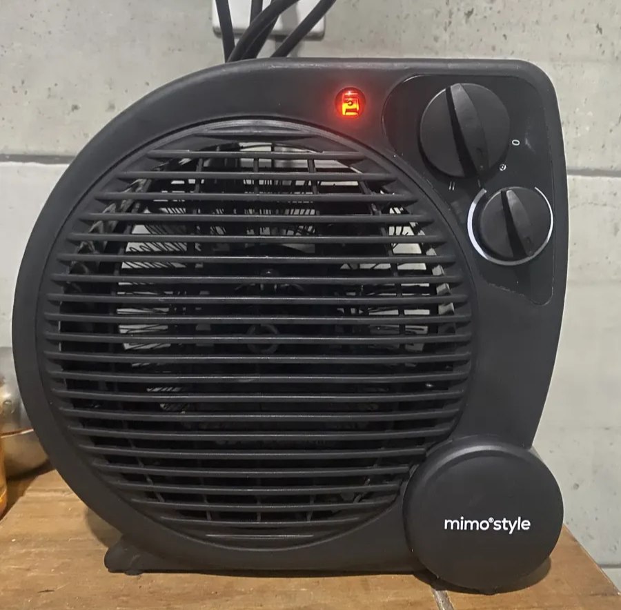 Aquecedor Elétrico Mimo Style Portátil A Ar Ventilador Quente Preto  - 110v/220v