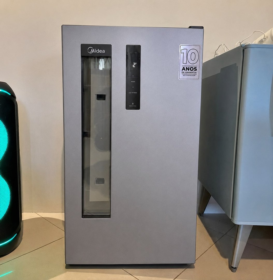 Cervejeira Midea Vertical 82L Frost Free Painel Touch 5 funções -4ºC Prata - 110v/220v