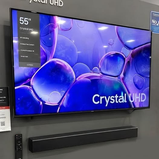 Combo Smart TV 55” Samsung 4K UHD Crystal UHD + Soundbar Samsung B-Series HW-B400F