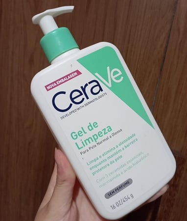 CeraVe, Gel de Limpeza Facial, para Pele Normal a Oleosa, com 3 Ceramidas Essenciais, Ácid...