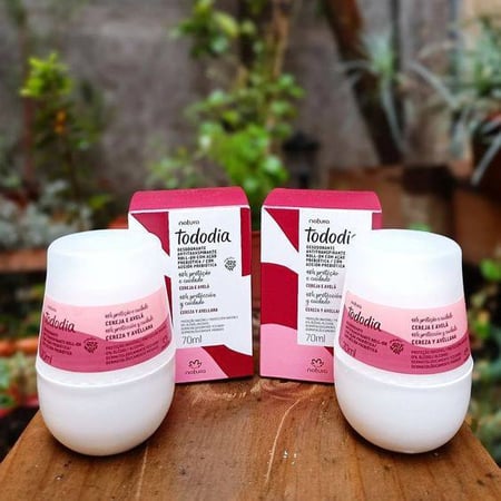 Desodorante Antitranspirante Roll on Tododia Cereja e Avelã 70 ml