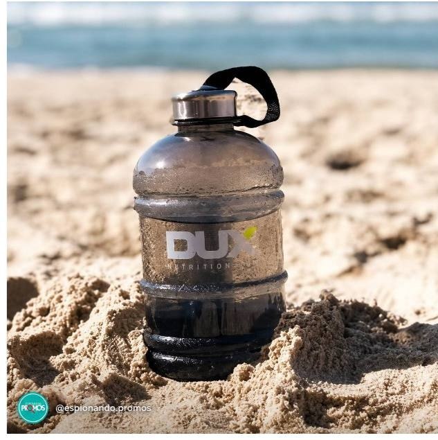 DUX HUMAN HEALTH Mini Galão 1875 mL – Garrafa Fumê Livre de BPA, Tampa Metálica, Ideal para Academia e Rotina Diária