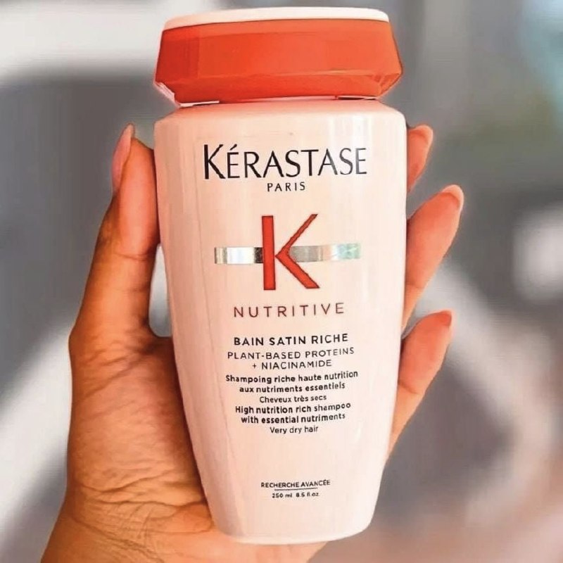 Shampoo Hidratante Para Cabelos Secos, Nutrição Intensa, Brilho, Maciez, Fortalecimento E Revitalização Da Fibra Capilar, Nutritive Bain Satin Kérastase, 250ml