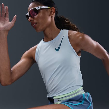 Camiseta Nike One Swoosh Feminina