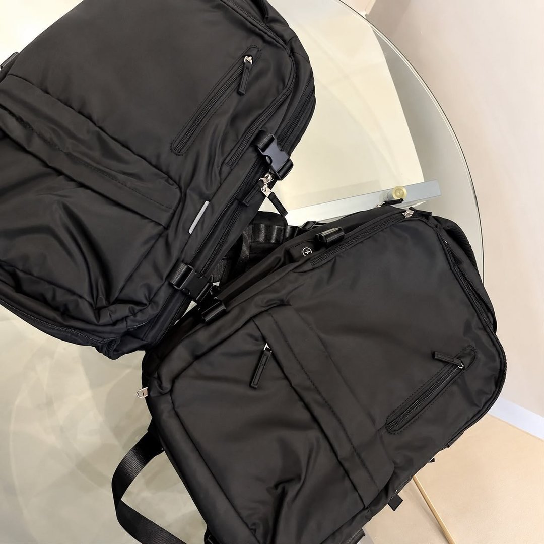 Mochila impermeável expansível de 25 a 40 L