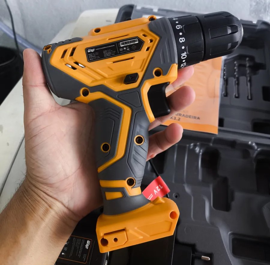 Parafusadeira e Furadeira De Impacto Bateria 12V Wap Amarelo 60hz - Bivolt