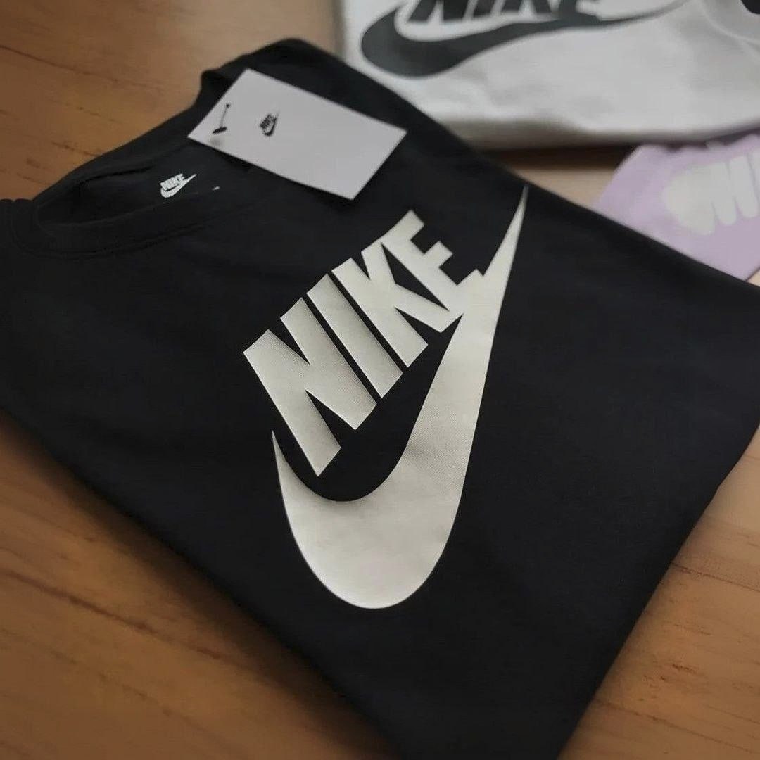 Camiseta Nike Sportwear Icon Futura Masculina