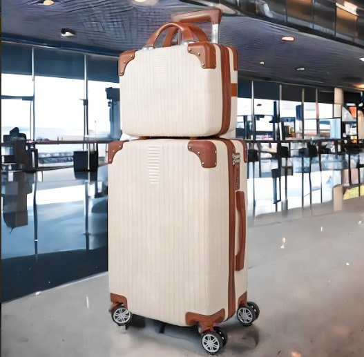 Kit Mala Tech Miami Pequena 10kg + Frasqueira Com Alça Bege Listras