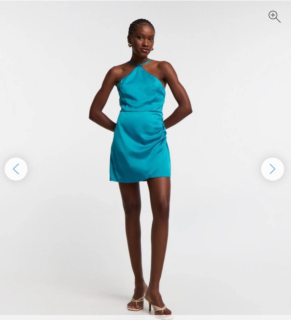Vestido Curto Acetinado Com Decote Halter E Saia Transpassada Azul