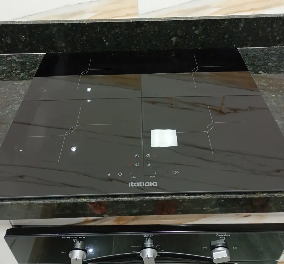 Cooktop de Indução Itatiaia Master 4 Bocas Painel Touch Digital Preto - 220v