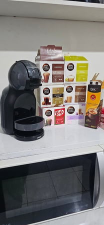 Cafeteira Nescafe Dolce Gusto Mini Me Preta Automática Cápsulas 110v - Nescafé Dolce Gusto