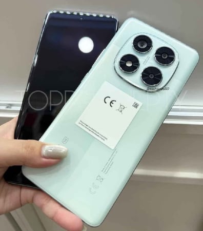 Xiaomi Redmi Note 14 Pro 5G 8GB RAM 256GB 120Hz Câm. Tripla 200MP 5110mAh