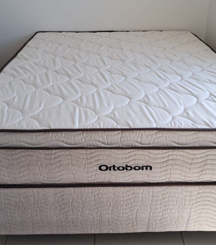 Cama Box Casal Ortobom New Ortotech de Mola c/ Proteção Anti-ácaro, anti-fungo, anti-bactérias