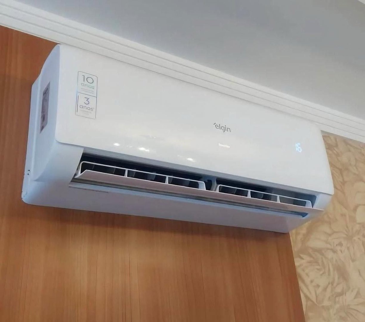 Ar-Condicionado Split HW Inverter Elgin Eco III Wi-Fi 9.000 BTUs R-32 Só Frio 220V