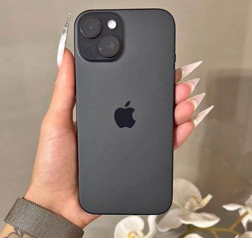 iPhone 15 128GB 5G Tela Super Retina XDR 6,1" Câm. Dupla 48MP + Selfie - Azul ou Preto