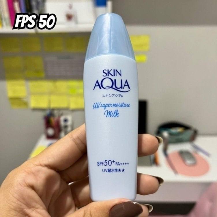 SKIN AQUA® Super Moisture Milk 40g - Protetor Solar Facial sem cor FPS50 com Ácido Hialurônico e Textura Leve
