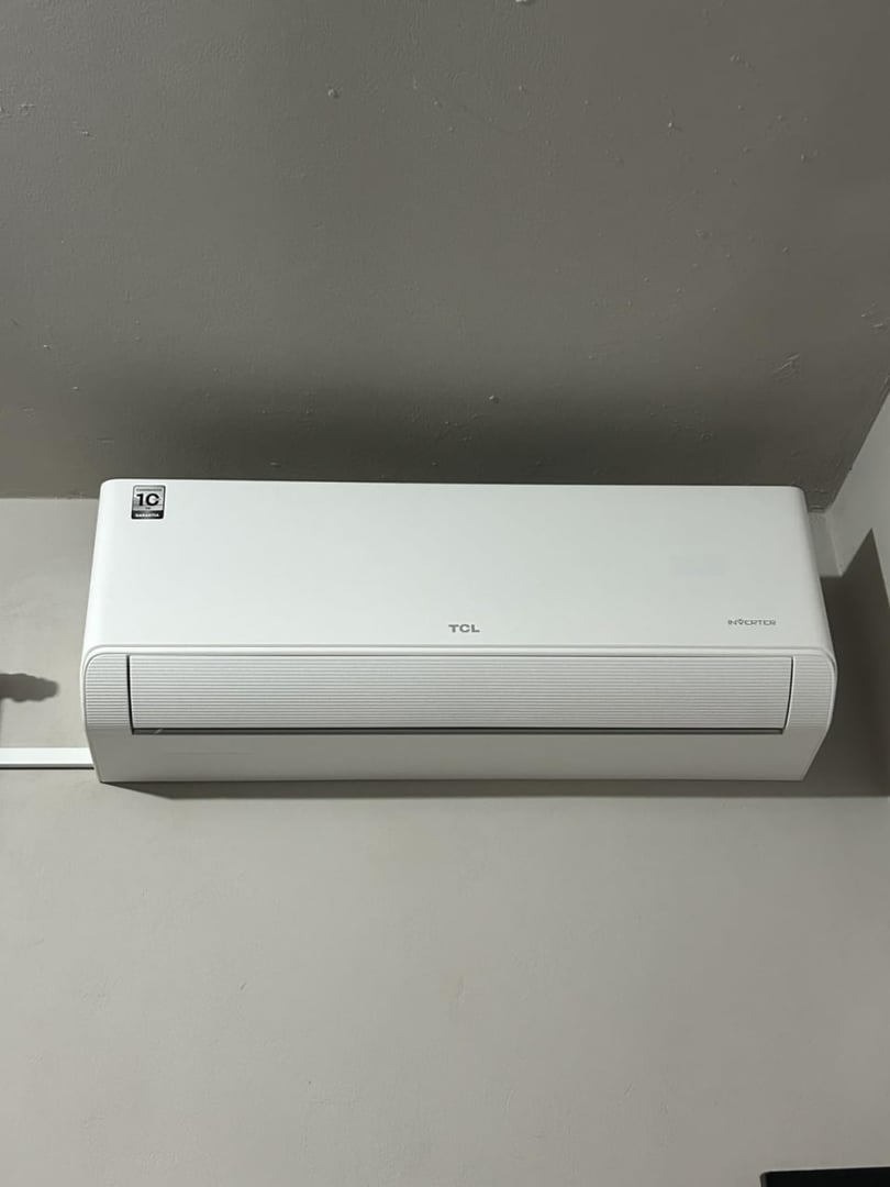 Ar Condicionado Split Hi Wall TCL T-Pro 2.0 Inverter 12.000 Btus Frio 220v R-32