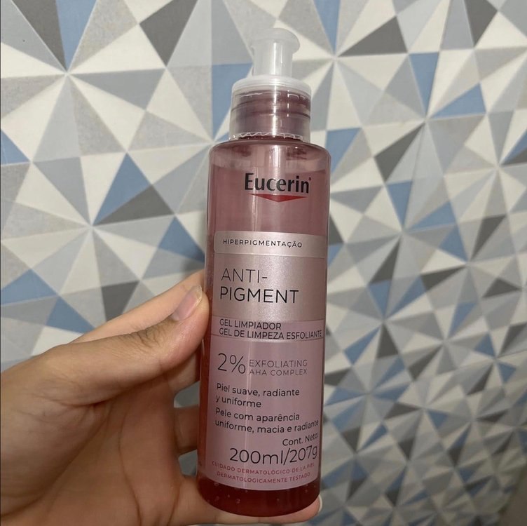 EUCERIN Gel de Limpeza Facial e Corporal 200ml, Anti-Pigment, Esfoliação Suave, Esfoliante, Pele Uniforme