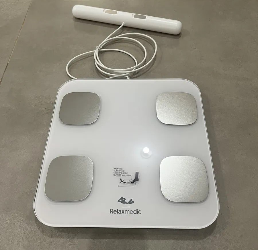 Balança De Bioimpedância Profissional 8 Sensores Digital App - Relaxmedic