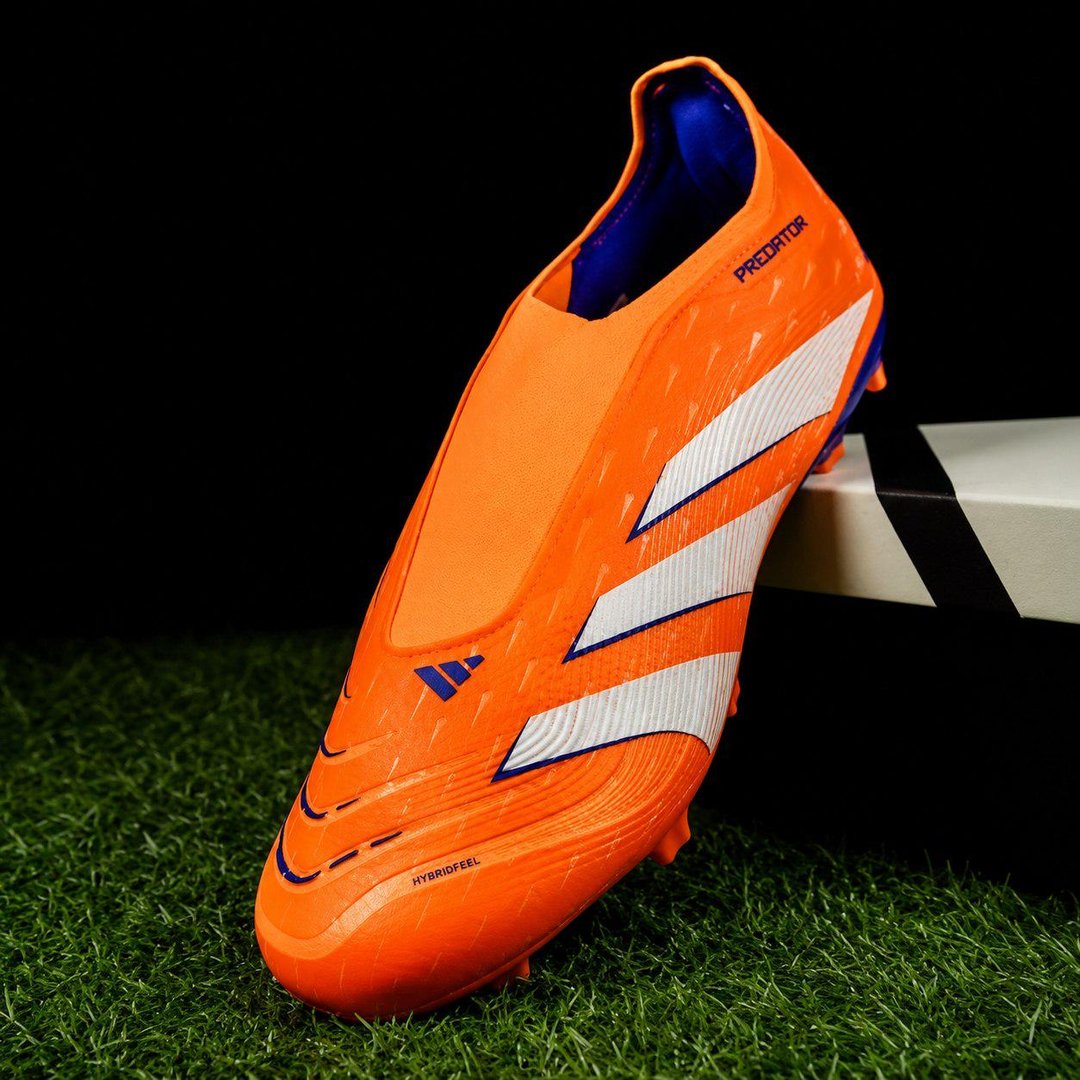 Chuteira Adidas Predator League