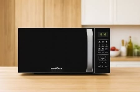 Micro-ondas Britânia Bmo23 De Bancada 20l Preto