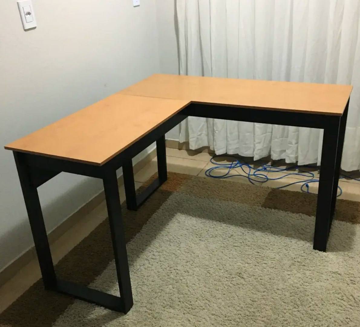 Escrivaninha Industrial Em L Berlim Mesa Escritório Home Office Para Estudo De Canto Em MDF Cor Canela Preto
