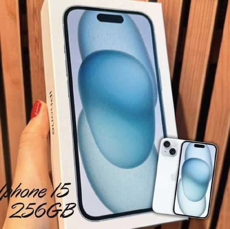 Apple iPhone 15 (256 GB) — Preto