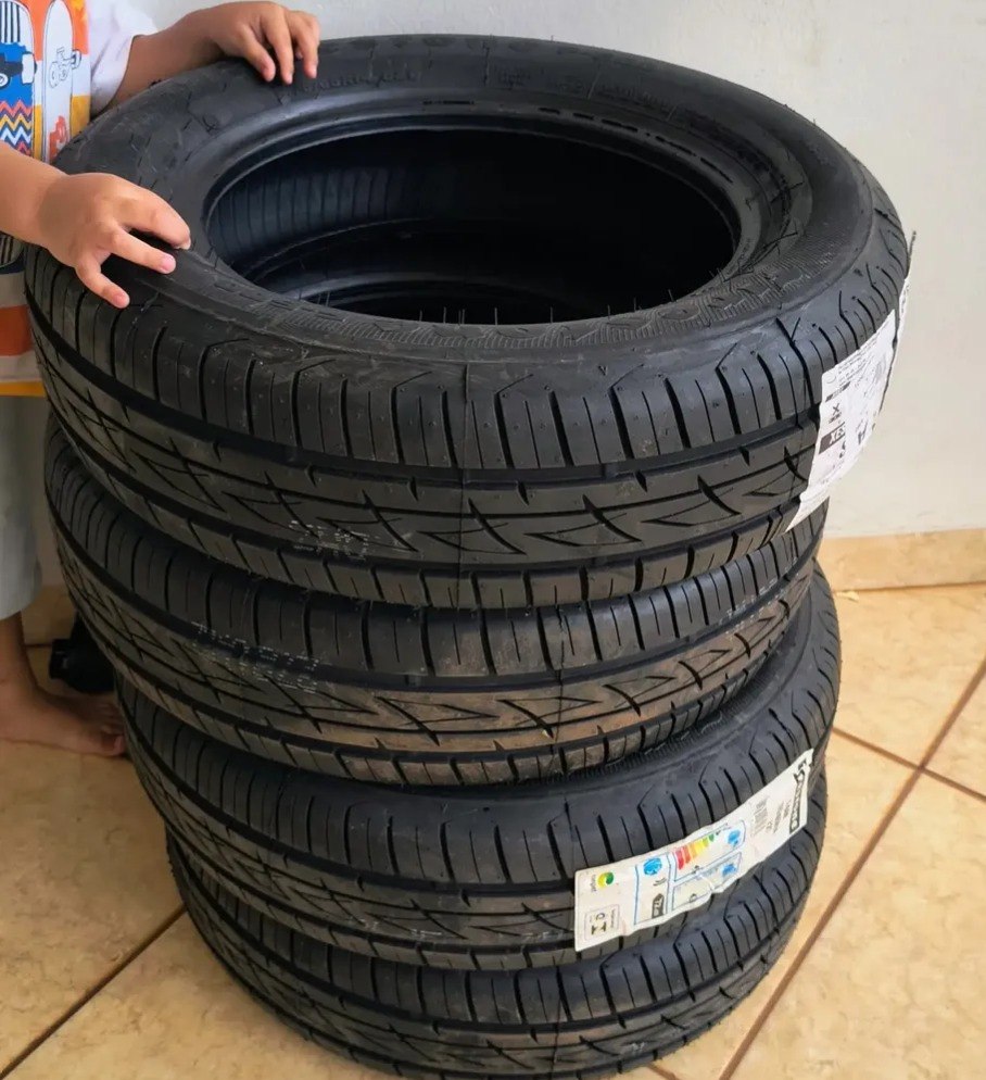 Kit 4 Pneus 175/65R14 Firestone F-600 82T Aro 14