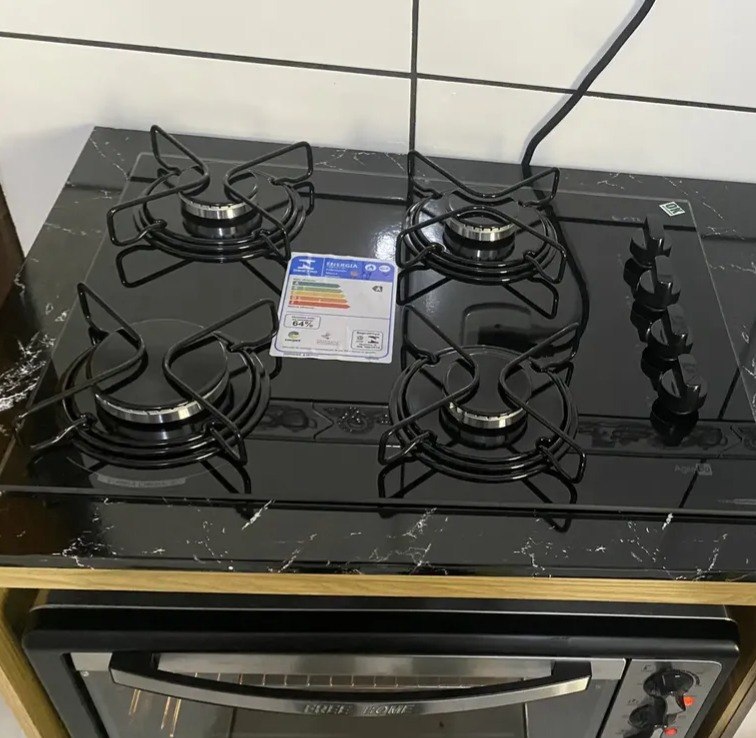Cooktop 4 Bocas Atlas Agile Up Mesa Vidro Mega Chama Acendimento Automatico - Bivolt