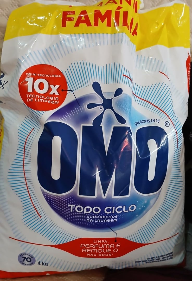 Lava-Roupas em Pó Omo Todo Ciclo Pacote Tamanho Família - 4kg