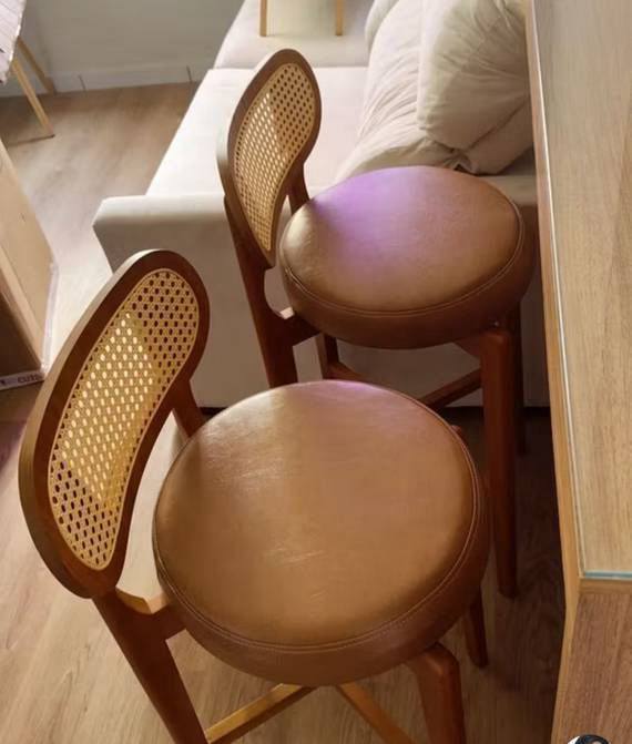 Banqueta Chloe Alta Cozinha Madeira Maciça Encosto Tela Rattan Sextavada