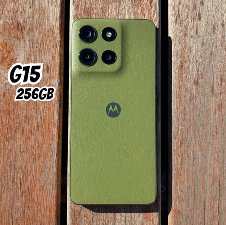 Smartphone Motorola Moto g15-256GB 12GB (4GB RAM+8GB Ram Boost) e Camera 50MP com AI e Nig...
