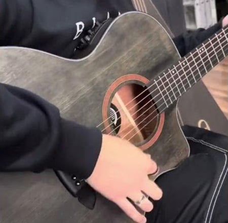 VIOLÃO ELÉTRICO CORAL 40" TAMPO SOLIDO DARK SPRUCE EQ 3 BANDAS TONANTE