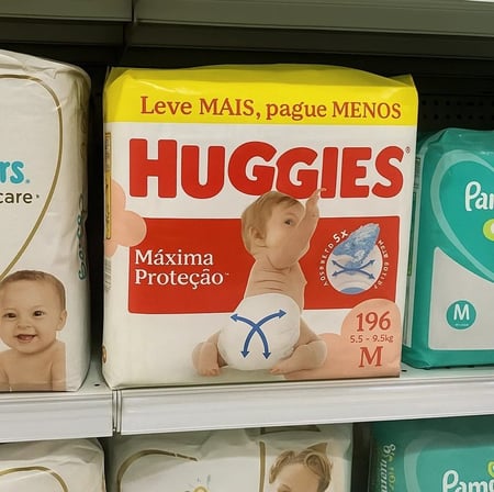 Fralda Descartável Huggies Máxima Proteção Tamanho M 196 unidades – Nova Supreme Care fral...