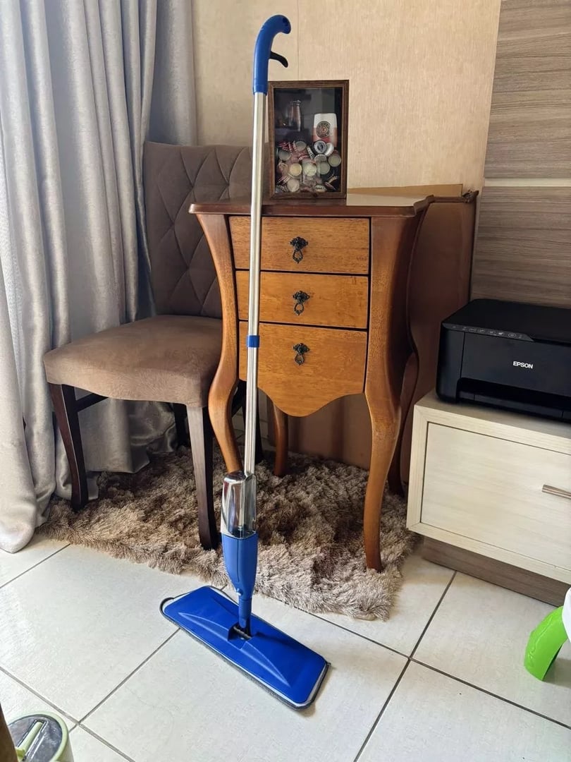 MOP Spray Rodo Esfregão com Reservatório Rodo Magico Limpa Seca