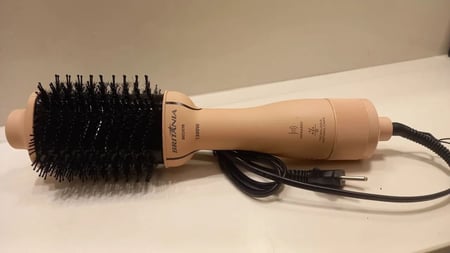 Escova Secadora De Cabelos Britânia Bec07r Soft 4 Em 1 1300w Cabo Giratório Rosa