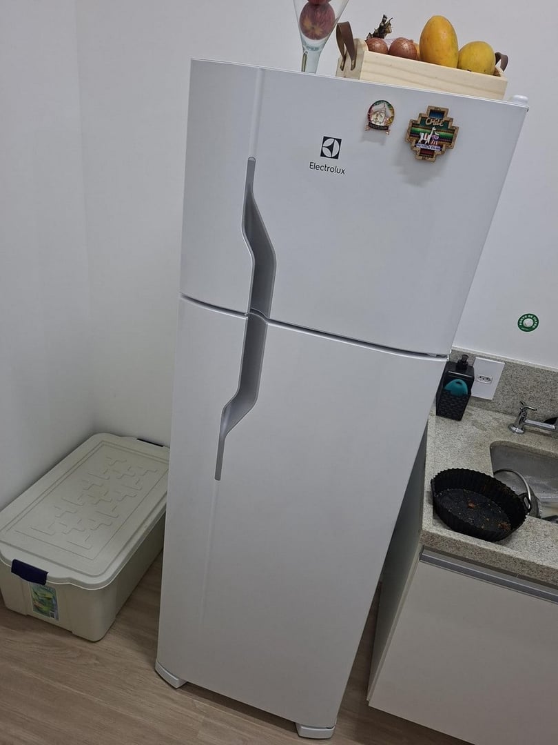 Geladeira Electrolux Cycle Defrost 260L Super Freezer Duplex Branca (DC35A) - 127 Volts
