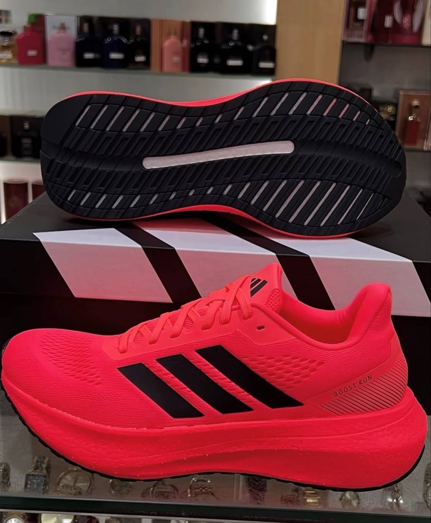 Tênis adidas Boost Run Florescente Performance