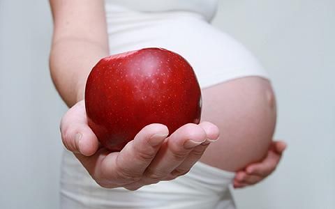 Alimentação na Gestação: Nutrientes Essenciais para a Mãe e o Beb...