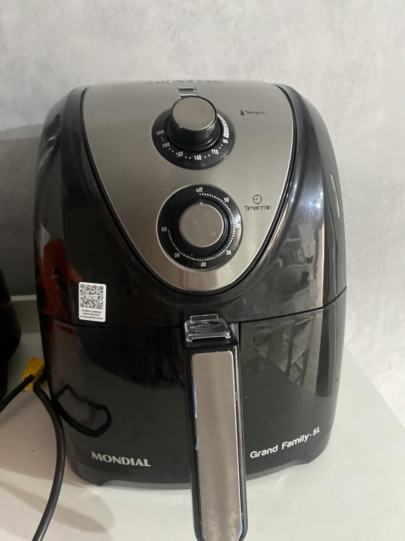 MONDIAL Fritadeira Sem Óleo Grand Family Inox - 5L, 127V, Preto, 1900W - AFN-50-BI