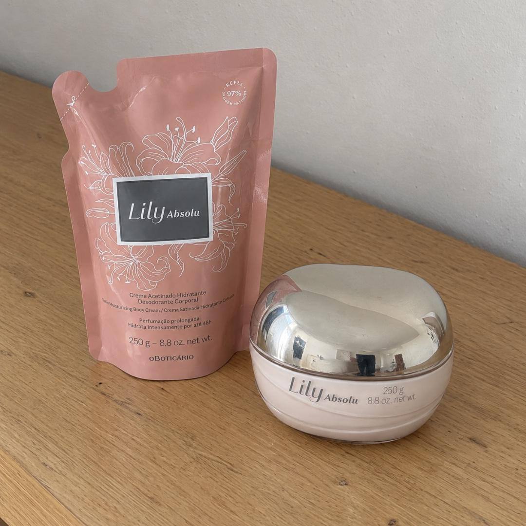 Kit Lily Absolu: Creme Acetinado Hidratante Desodorante