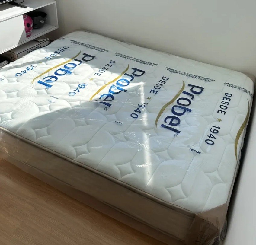 Colchão Probel Molas Ensacadas Pillow Top Genova - Casal ou Queen