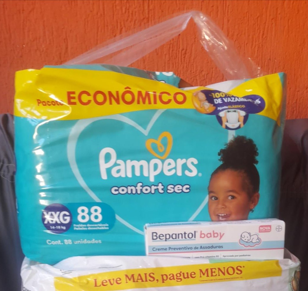 Pacote de Fralda Pampers Confort Sec Cintura Elástica Tam. XXG - 88 Unidades
