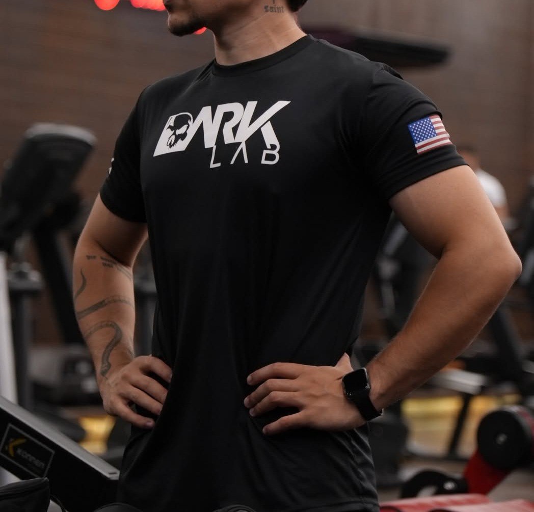 Camiseta Dry-fit  Preta Caveira Unisex Dark Lab