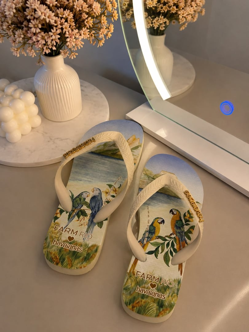Chinelo Havaianas Farm Rio Antigo