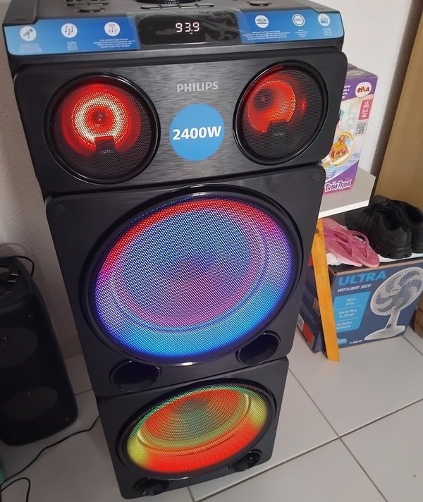 Caixa de Som Torre Philips Party Speaker 2400W Bluetooth, USB, Auxiliar, 2 Entradas p/ Mic...